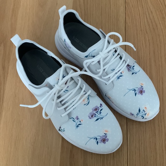 V-TEX waterproof running shoes and extra insoles - Picture 2 of 8